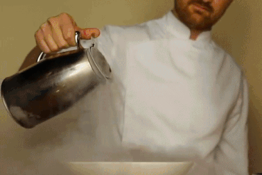 Khám phá  “Trứng rồng” - món tráng miệng cầu kỳ bậc nhất tại Úc