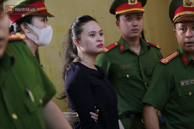 Người bí ẩn tên Tom hướng dẫn Văn Kính Dương bào chế 120kg ma túy là ai? - Ảnh 5. Người bí ẩn tên Tom hướng dẫn Văn Kính Dương bào chế 120kg ma túy là ai? - Ảnh 5.