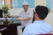 Cấp cứu bệnh nhân 26 tuổi bị “gãy súng”