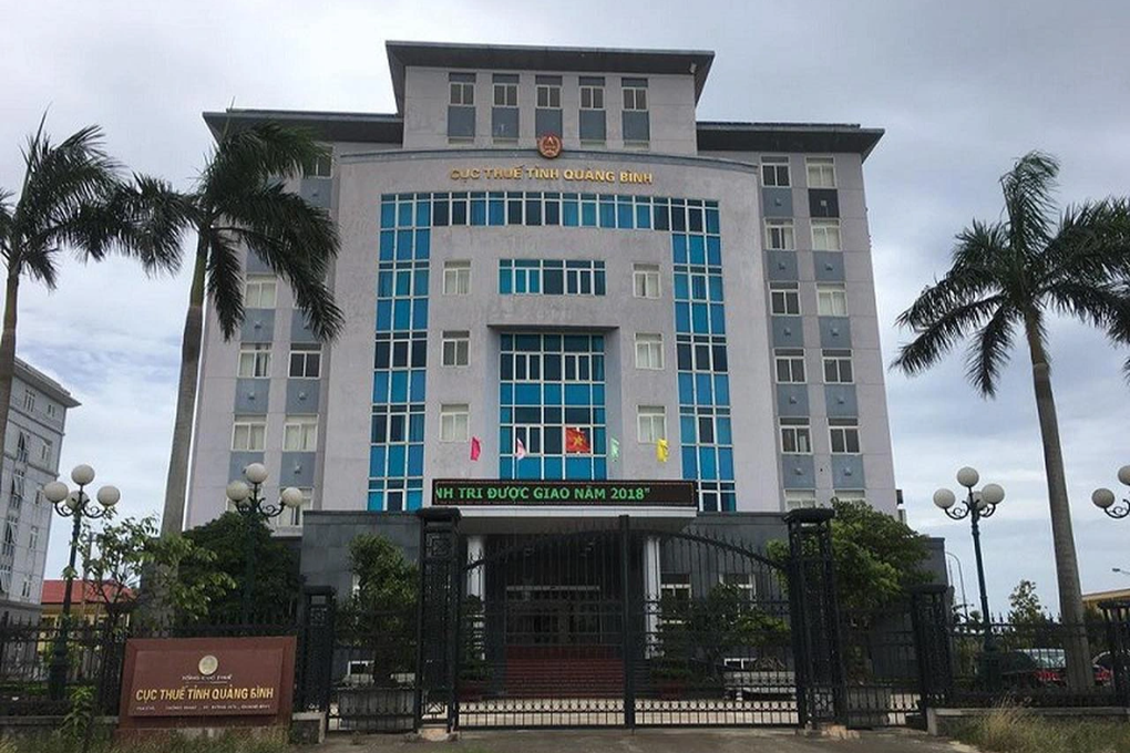 Công khai 16 lãnh đạo doanh nghiệp ở Quảng Bình bị tạm hoãn xuất cảnh - 1 Công khai 16 lãnh đạo doanh nghiệp ở Quảng Bình bị tạm hoãn xuất cảnh - 1