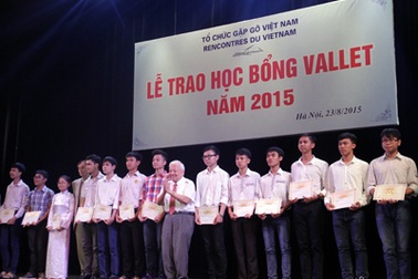 500 học sinh Việt ưu tú nhận học bổng Odon Vallet