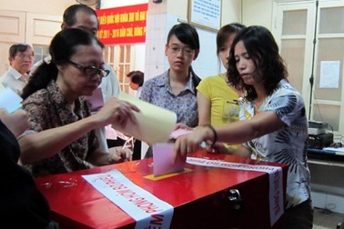 Quyết định vấn đề đặc biệt về chủ quyền, lãnh thổ quốc gia phải trưng cầu ý dân