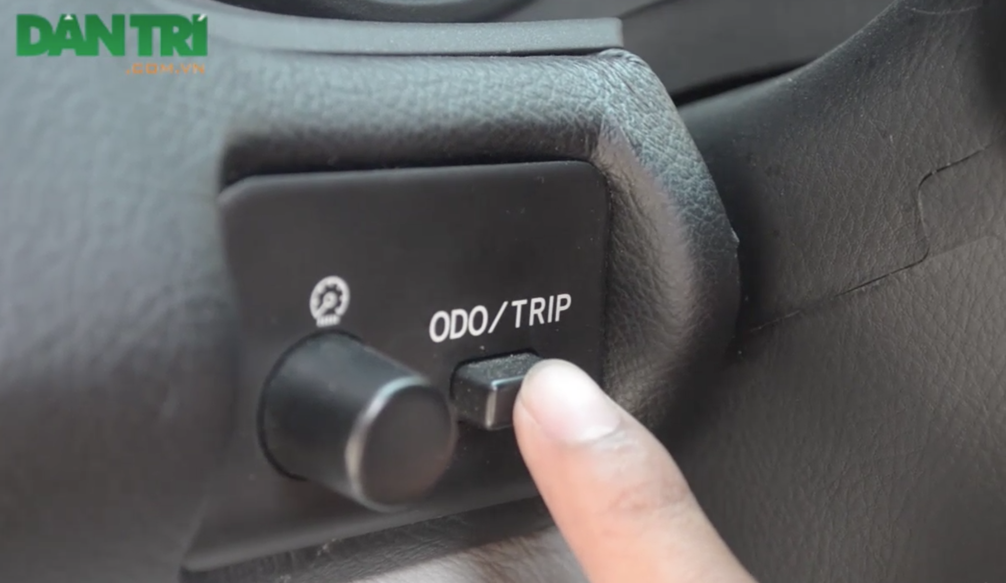 Hướng dẫn reset đèn bảo dưỡng định kỳ trên xe Toyota và Lexus