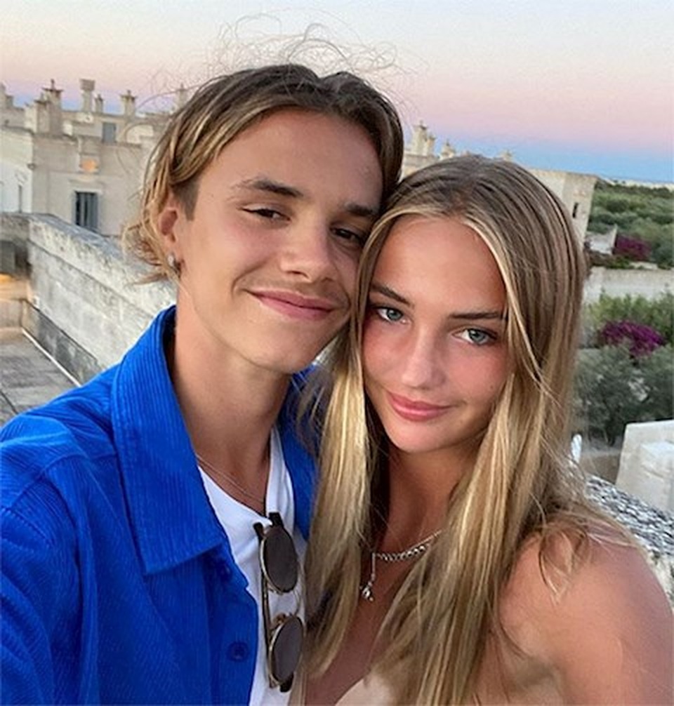 Romeo Beckham tình tứ bên bạn gái - 4 Romeo Beckham tình tứ bên bạn gái - 4