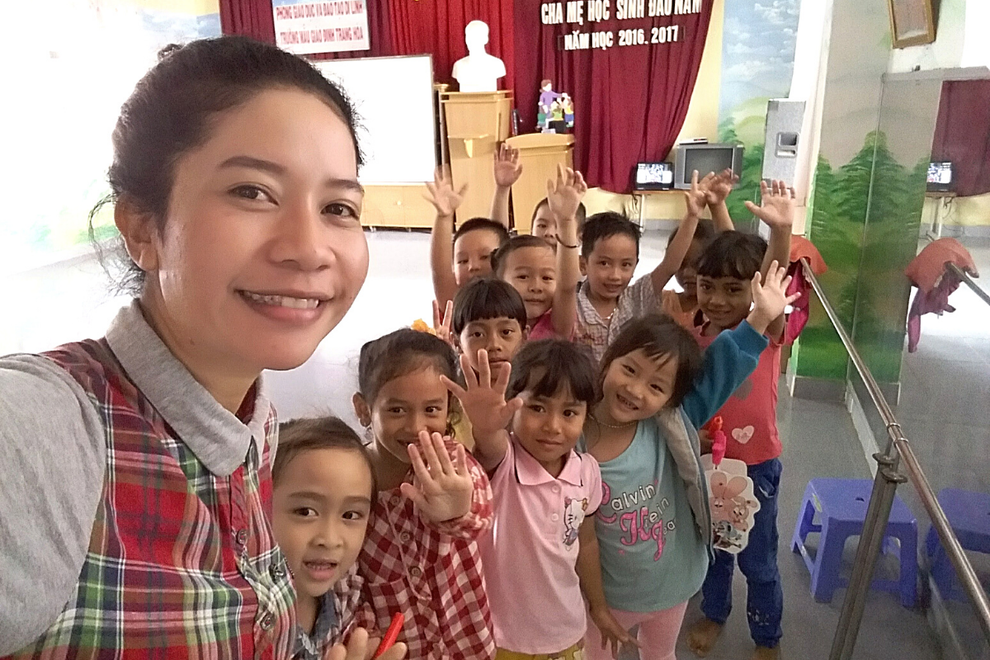 Cô giáo KHo đổi mới cách dạy tiếng Việt cho trẻ mầm non dân tộc thiểu số - 3 Cô giáo KHo đổi mới cách dạy tiếng Việt cho trẻ mầm non dân tộc thiểu số - 3