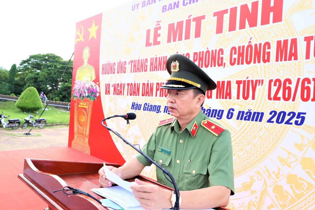 Thiếu tướng Huỳnh Việt Hòa làm Giám đốc Công an Cần Thơ - 1 Thiếu tướng Huỳnh Việt Hòa làm Giám đốc Công an Cần Thơ