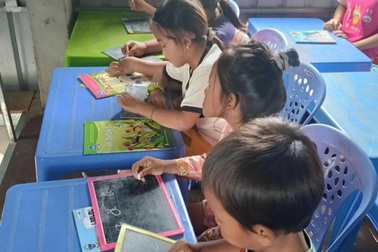 Liên hệ nuôi em trong nước báo hết mã, hướng dẫn sang nuôi em ở Campuchia