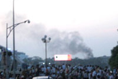 Một ngôi nhà bị cháy rụi chưa rõ nguyên nhân