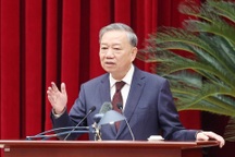 Tổng Bí thư: Ngành Tổ chức xây dựng Đảng khẩn trương tham mưu tinh gọn bộ máy