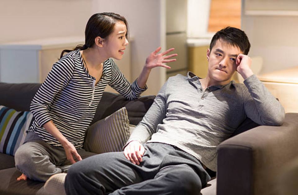 Năm nào vợ chồng tôi cũng cãi nhau vì chuyện tiền mừng tuổi - 1 Năm nào vợ chồng tôi cũng cãi nhau vì chuyện tiền mừng tuổi - 1