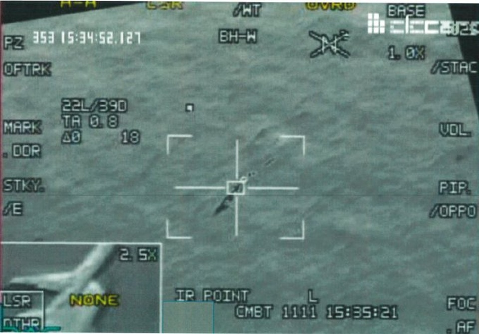Video “chim ưng” F-16 Mỹ khai hỏa bắn rụng máy bay không người lái - 2 Video “chim ưng” F-16 Mỹ khai hỏa bắn rụng máy bay không người lái - 2