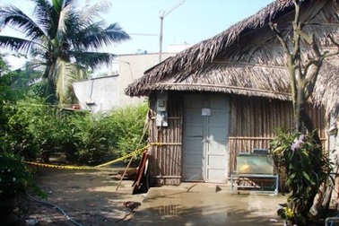 Đánh chết vợ “hờ” bằng cán chổi