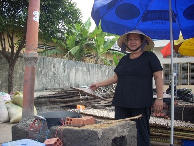 Bánh tráng Bà Lèo nhộn nhịp vào vụ tết