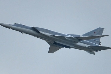 Nga điều 6 máy bay ném bom tầm xa dồn dập không kích IS