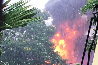 Vụ nổ trạm biến áp Hòa Hưng: Hàng trăm hộ dân vẫn chưa được cấp điện