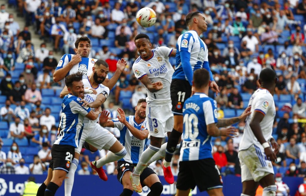 Thua sốc trước Espanyol, Real Madrid bị Atletico cân bằng về điểm số - 2 Thua sốc trước Espanyol, Real Madrid bị Atletico cân bằng về điểm số - 2