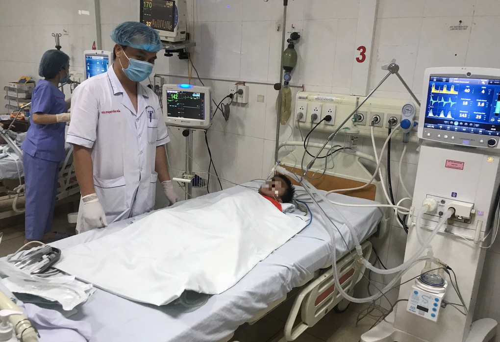 Con đỉa dài 5cm sống trong khí quản bé trai 5 tuổi - 1 Con đỉa dài 5cm sống trong khí quản bé trai 5 tuổi - 1