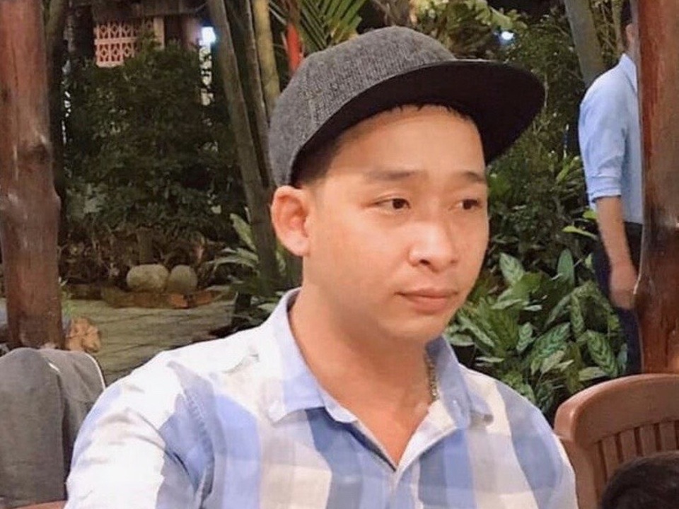 Công an mời vợ nghi can bắn chết 4 người lên làm việc - 1 Công an mời vợ nghi can bắn chết 4 người lên làm việc - 1