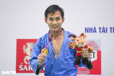Kurash giành thêm 2 HCV, Việt Nam dẫn đầu SEA Games với 10 HCV