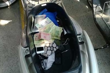 Vụ “bỏ quên” 1,6 tỷ cùng xe máy: Đang tìm người phụ nữ chủ xe