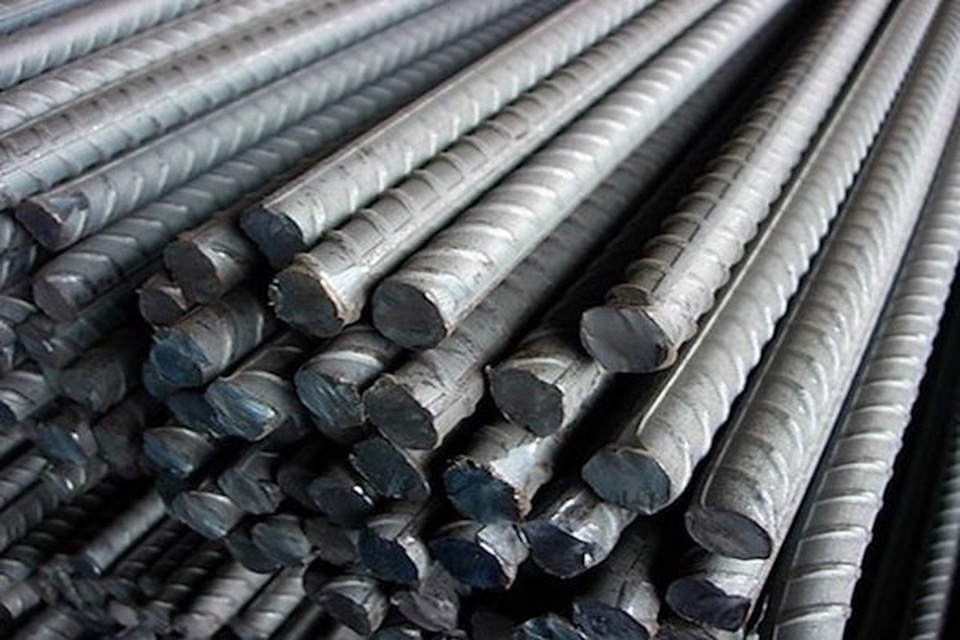 Giá thép liên tục tăng nóng, nhà thầu và chủ đầu tư lo vỡ trận - 1 Giá thép liên tục tăng nóng, nhà thầu và chủ đầu tư lo vỡ trận - 1