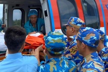 Điều trực thăng ra Trường Sa cấp cứu ngư dân bị thương