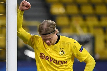 Haaland sa sút thê thảm: Muốn thành "siêu nhân", đừng ăn... bánh vẽ