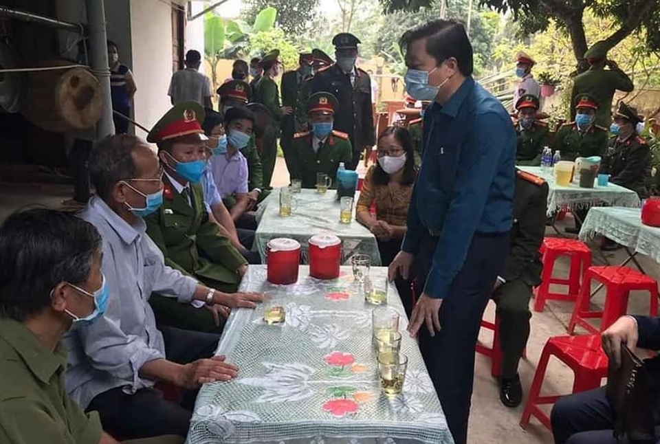 Thăng hàm, làm chế độ liệt sĩ cho chiến sĩ công an hy sinh khi làm nhiệm vụ - 3 Thăng hàm, làm chế độ liệt sĩ cho chiến sĩ công an hy sinh khi làm nhiệm vụ - 3