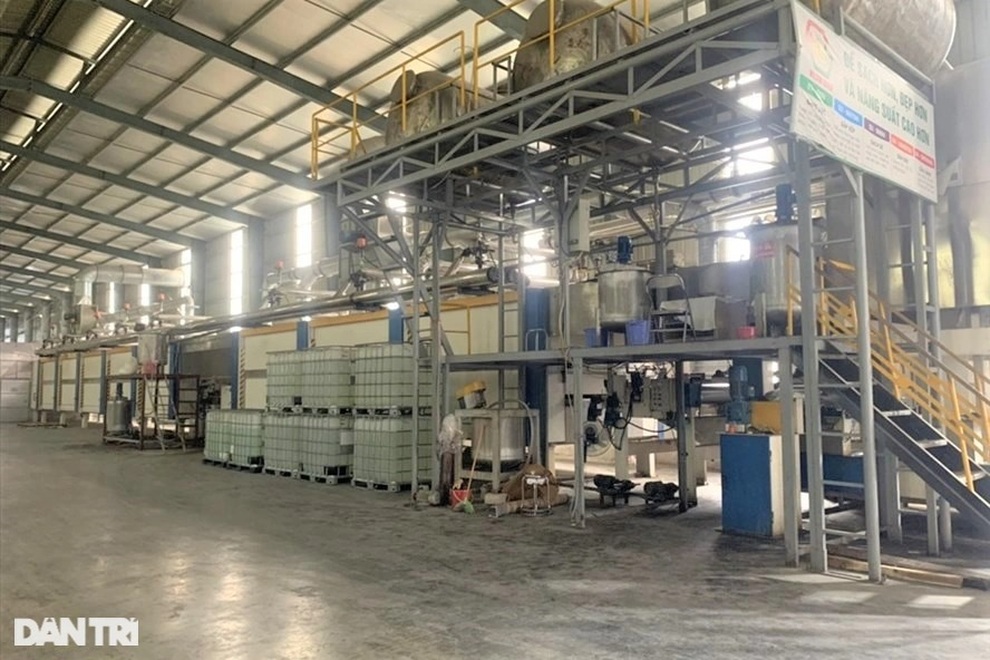 Nữ công nhân tử vong khi bị cuốn vào trục máy - 1 Nữ công nhân tử vong khi bị cuốn vào trục máy - 1