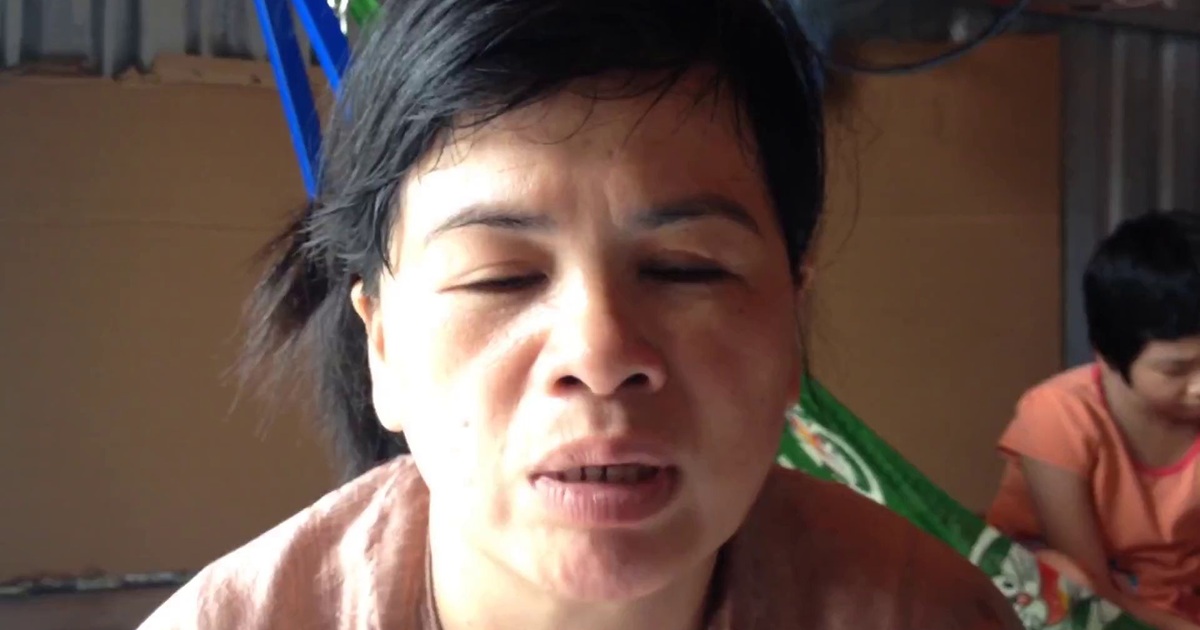 Video: Bé gái 12 tuổi bị ung thư máu, nổi hạch đầy cổ | Báo Dân trí