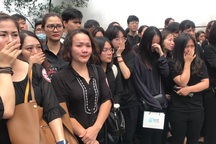 Vụ Mercedes tông cô giáo tử vong: Cô ra đi đột ngột, con và các bạn lòng đau khôn tả…