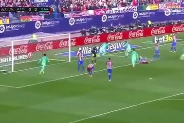 Atletico 1-2 Barcelona: Người hùng Messi
