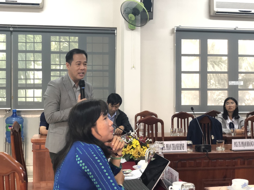 Hai vũ khí của giáo viên phổ thông đã bị “tước đoạt”? - 3 Hai vũ khí của giáo viên phổ thông đã bị “tước đoạt”? - 3