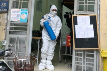 Hà Nội triển khai ATM Oxy, thanh niên tình nguyện ra sức hỗ trợ