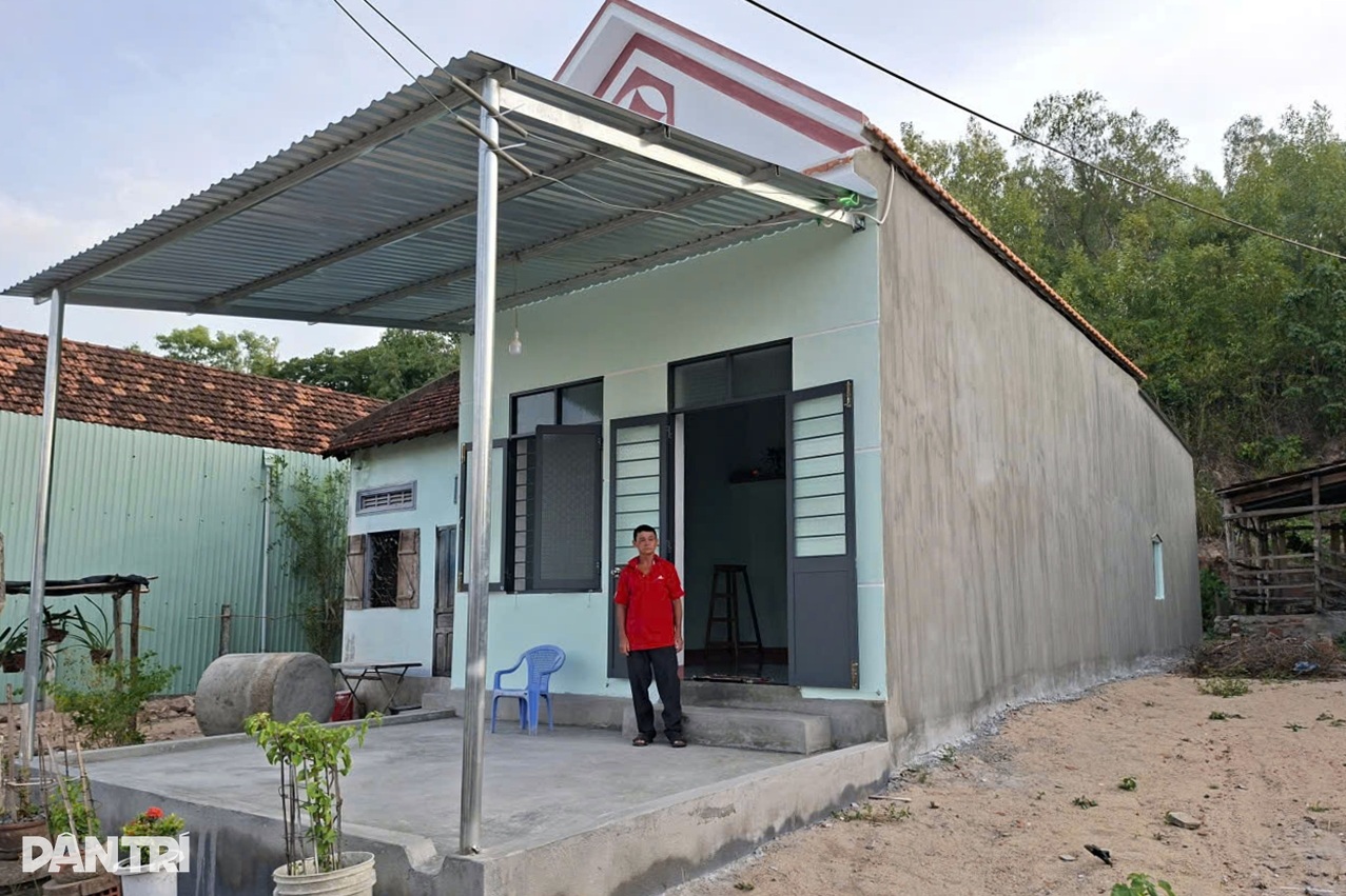 Bạn đọc Dân trí trao niềm vui an cư đến 3 gia đình khó khăn ở Đắk Lắk - 4 Bạn đọc Dân trí trao niềm vui an cư đến 3 gia đình khó khăn ở Đắk Lắk - 4