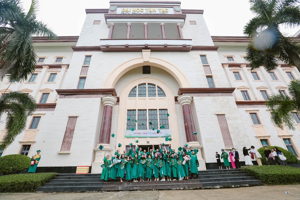 Bác sĩ y khoa Đại học Tân Tạo đạt chứng chỉ hành nghề USMLE - 4 Bác sĩ y khoa Đại học Tân Tạo đạt chứng chỉ hành nghề USMLE - 4
