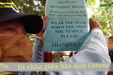 Khách Tây hờ hững với yêu cầu mang khẩu trang giữa lúc dịch Corona diễn biến phức tạp