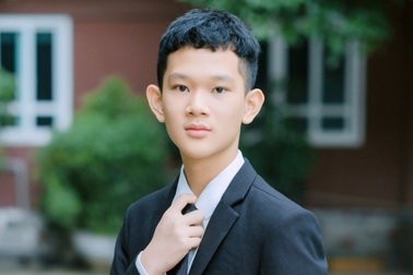 Thủ khoa Toán Chuyên Sư phạm: Gia đình không tạo áp lực, ép con học!