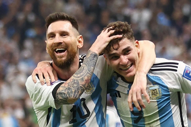 Hành động đẹp của Messi, khiến đàn em nể phục