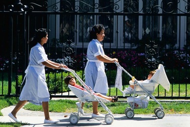 Nhà giàu Anh đăng tuyển bảo mẫu nhận lương "khủng"