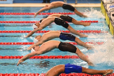 Ngắm các kình ngư Việt Nam trong ngày thi đầu tiên giành 3 HCV SEA Games