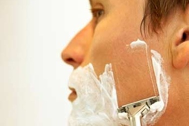 Vi khuẩn trên dao cạo râu nhiều gấp 126 lần bồn cầu