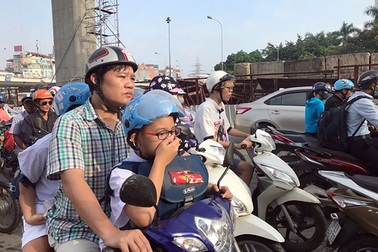 “Hạn chế xe máy trong nội thành không phải là gây khó cho dân”