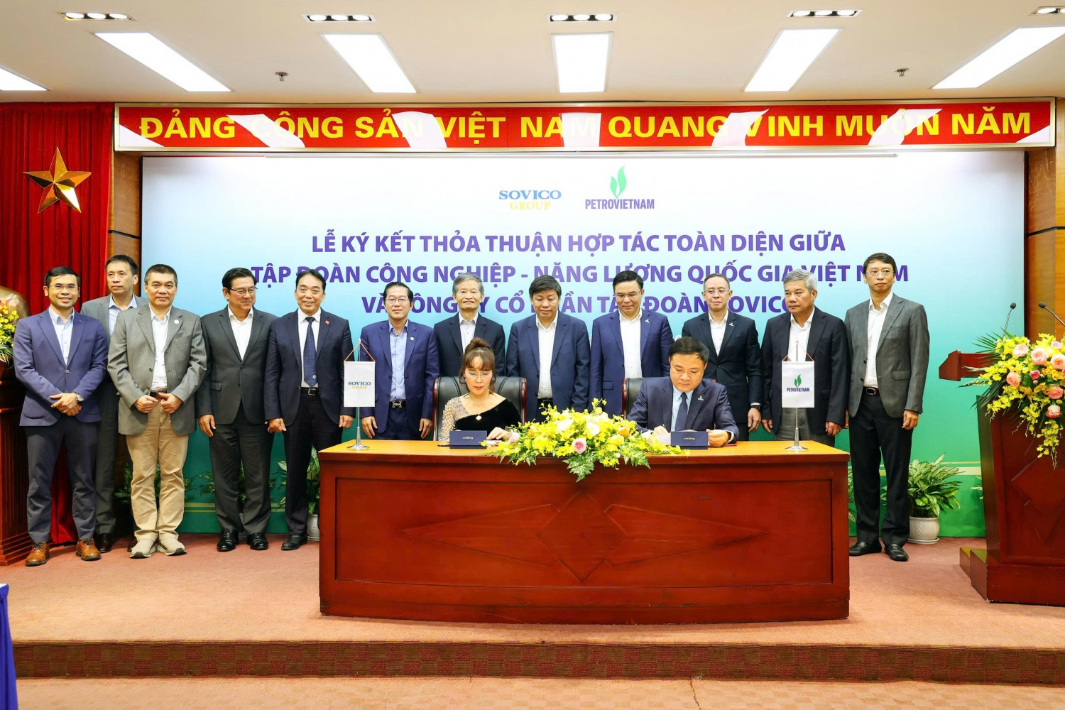 Petrovietnam hợp tác toàn diện với SOVICO phát triển năng lượng và kinh tế - 2