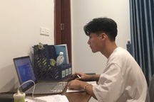 Sinh viên học trực tuyến mùa dịch Covid-19: "Kẻ vui, người buồn"