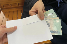 Điều tra vụ nguyên bí thư, chủ tịch một xã ở Hà Nội bị "tống tiền"