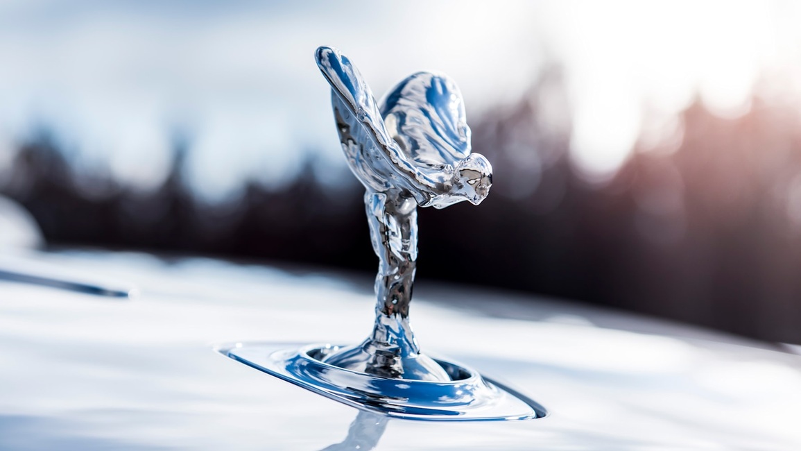 Rolls-Royce thay đổi biểu tượng Spirit of Ecstasy - 2 Rolls-Royce thay đổi biểu tượng Spirit of Ecstasy - 2
