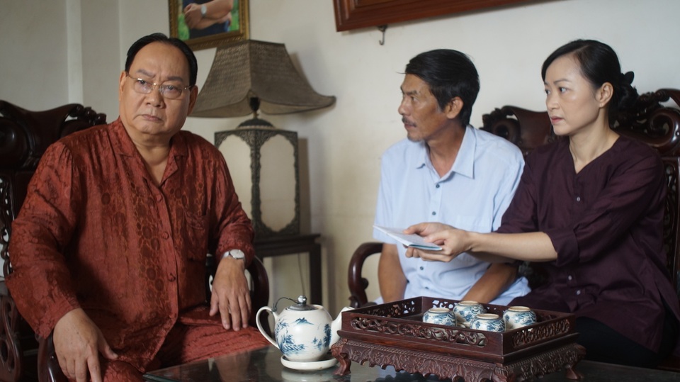Phương Oanh áp lực khi trút bỏ hình ảnh “gái làng chơi” để vào vai cô giáo làng - 4 Phương Oanh áp lực khi trút bỏ hình ảnh “gái làng chơi” để vào vai cô giáo làng - 4