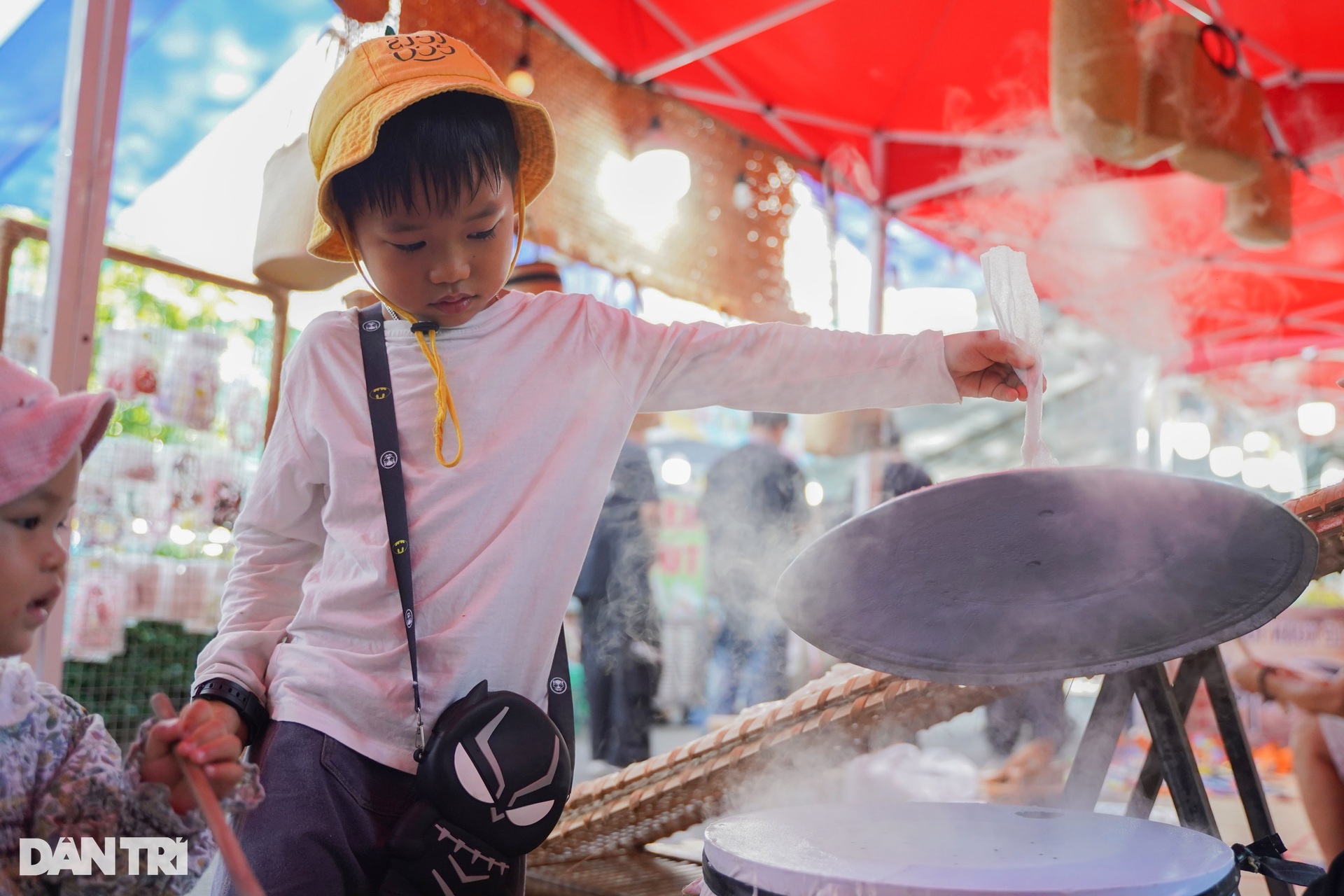Tết Đoan Ngọ, hóa thân thành “nghệ nhân nhí” giữa lòng TPHCM - 7 Tết Đoan Ngọ, hóa thân thành “nghệ nhân nhí” giữa lòng TPHCM - 7