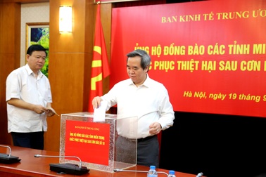 Ban Kinh tế Trung ương phát động ủng hộ đồng bào thiệt hại do bão số 10